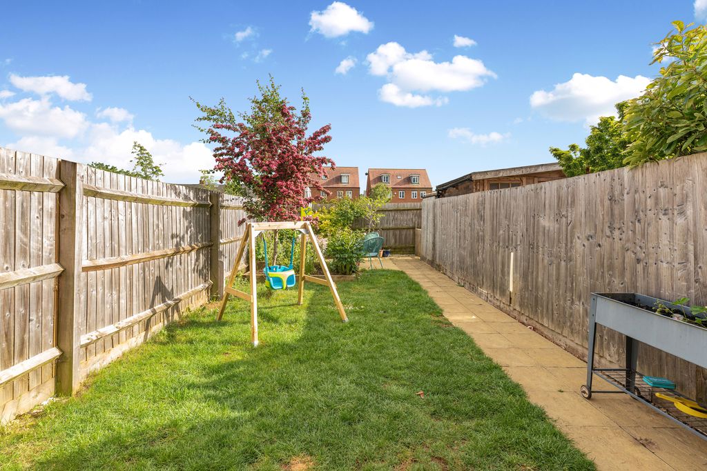 Pargeter Close Adderbury